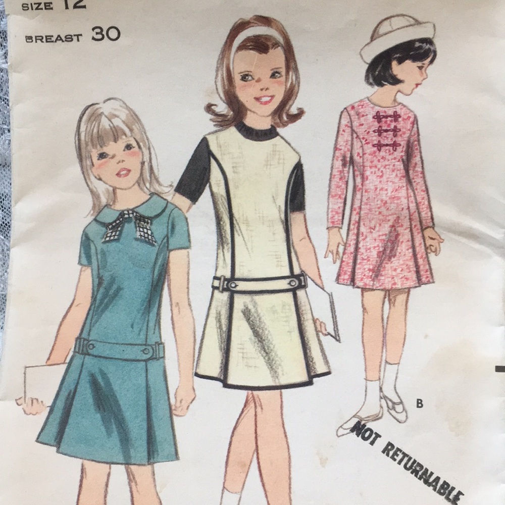 1960s sewing pattern Butterick 3779, girls dress, used, chest 30”